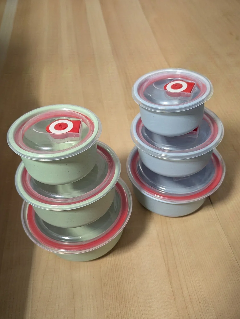 2 Sets of Food Storage Containers 10 oz 17 oz 30 oz